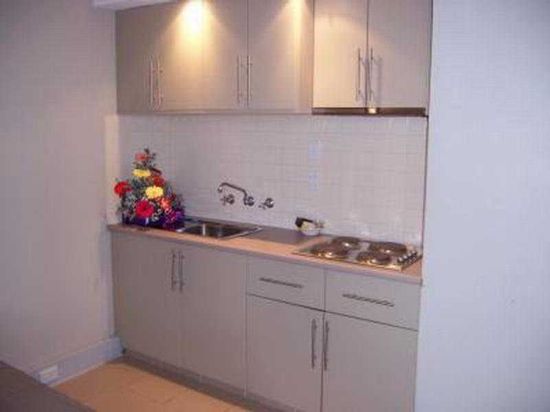 Parkville Place Serviced Apartments Мельбурн Экстерьер фото