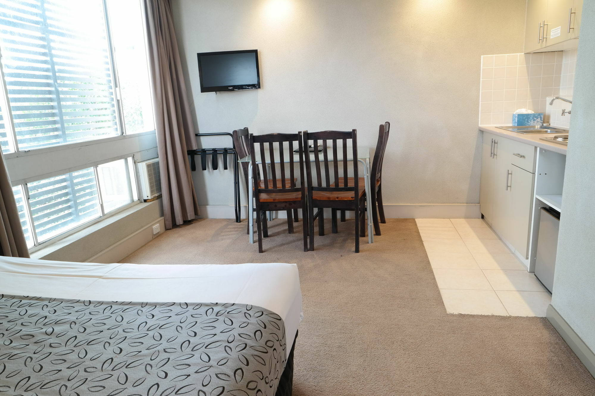 Parkville Place Serviced Apartments Мельбурн Экстерьер фото